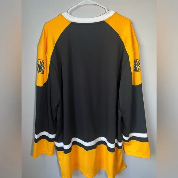 Boston Bruins Men’s NHL Hockey Long Sleeve Jersey Shirt Size XL Yellow/Black - Picture 2 of 7